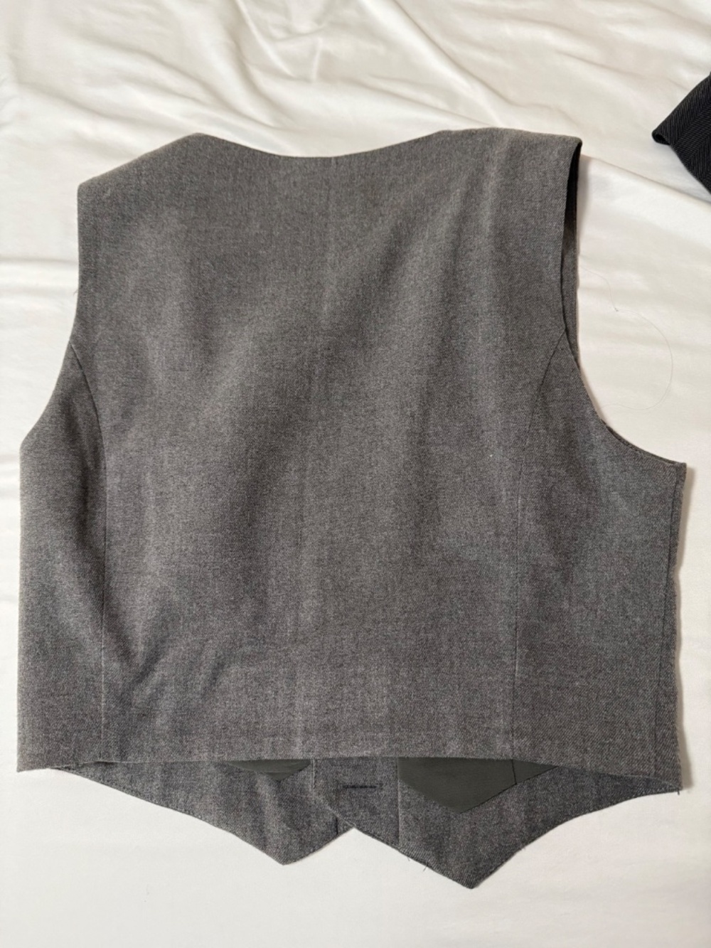Vest - Picture 2 of 2
